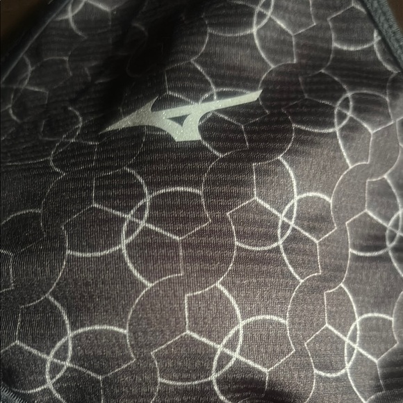 Mizuno Black Performance Sports Bra - Picture 4 of 10